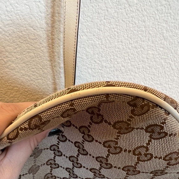 Gucci GG Canvas Bag - Picture 11 of 16